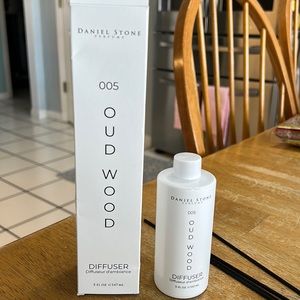 Daniel Stone oud wood diffuser
